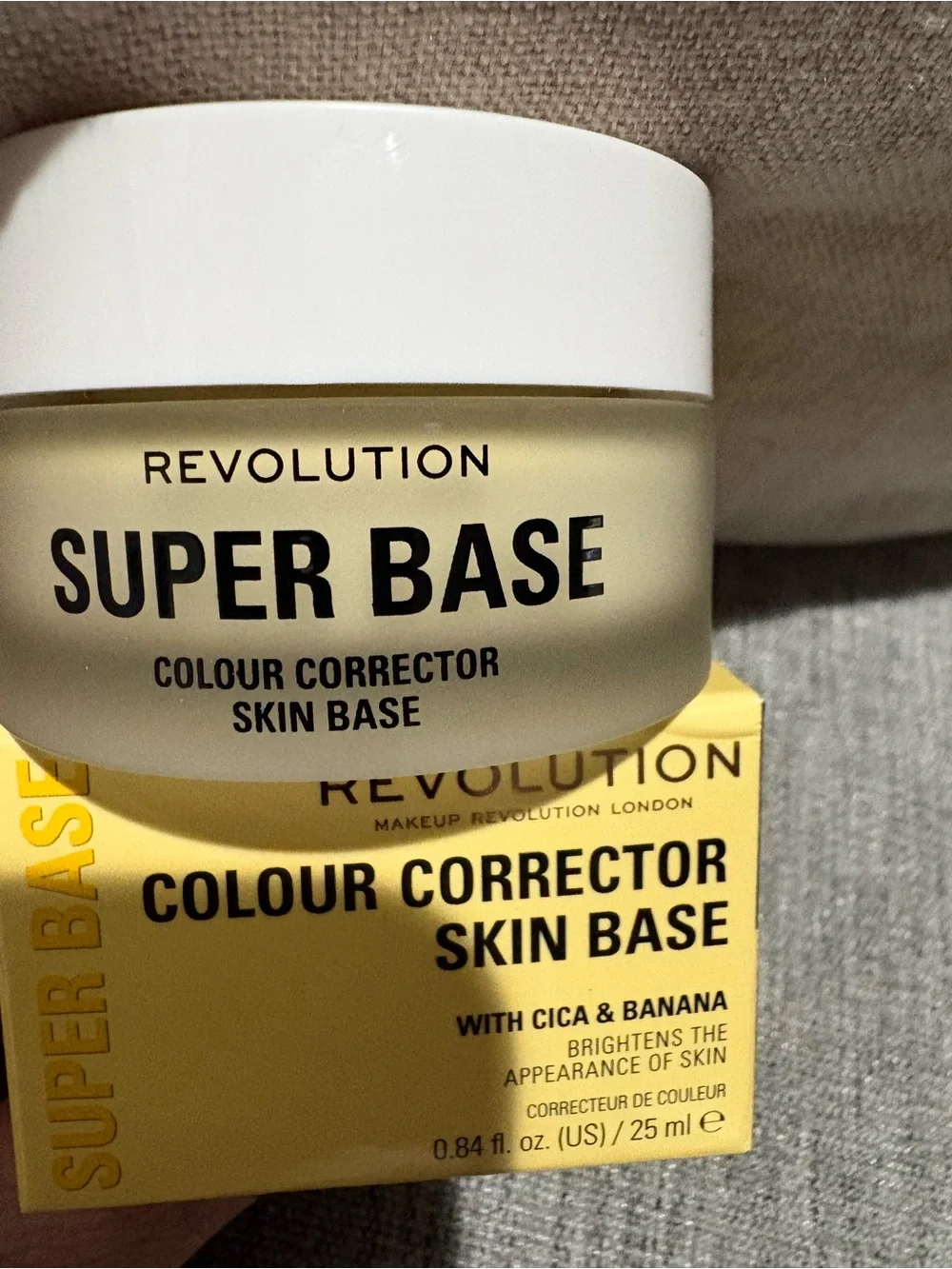 Makeup Revolution Yellow Skin Base Colour Corrector